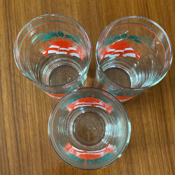 VTG Christmas Holly Berry Bells Glasses Set/3 - Picture 6 of 10